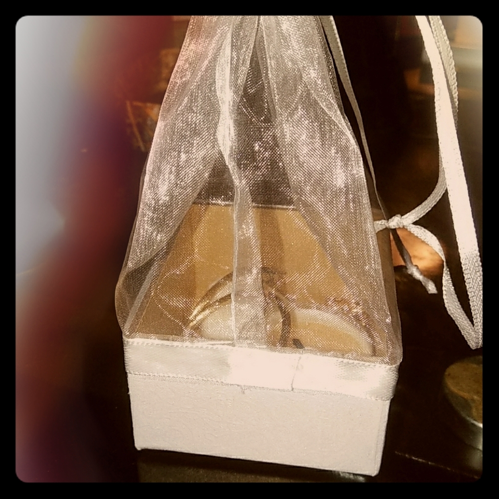 Mini gold mystery box